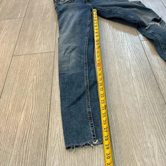 Rag & Bone Cate Mid-Rise Skinny Jeans with Distressed Knee in Blue sz 26 - Picture 13 of 16